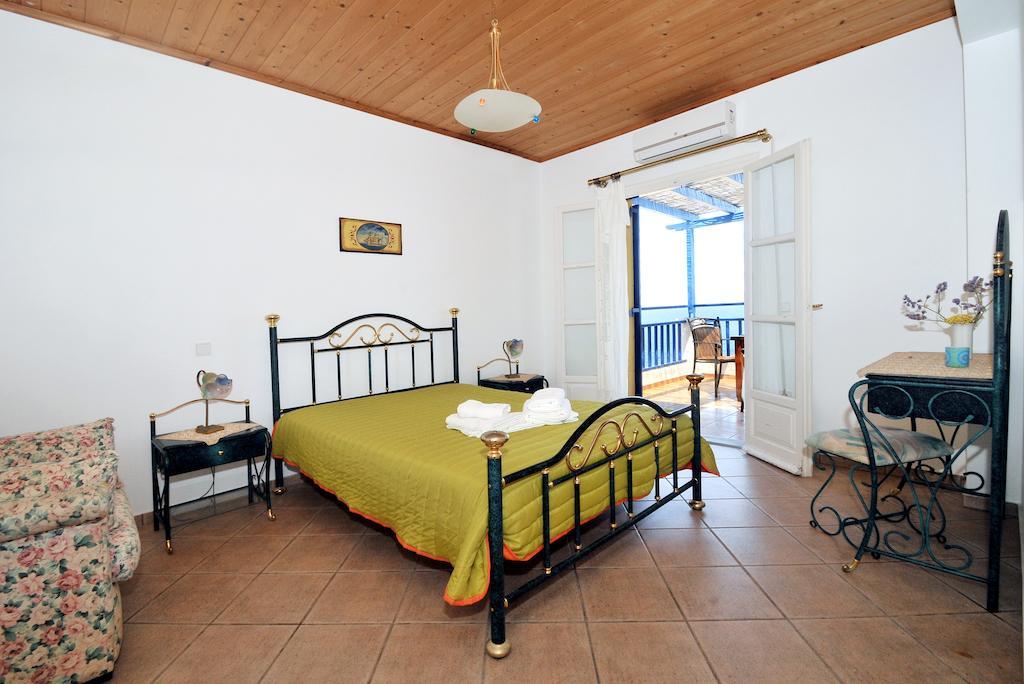 Akrotiri Hotel Platia Ammos Zimmer foto